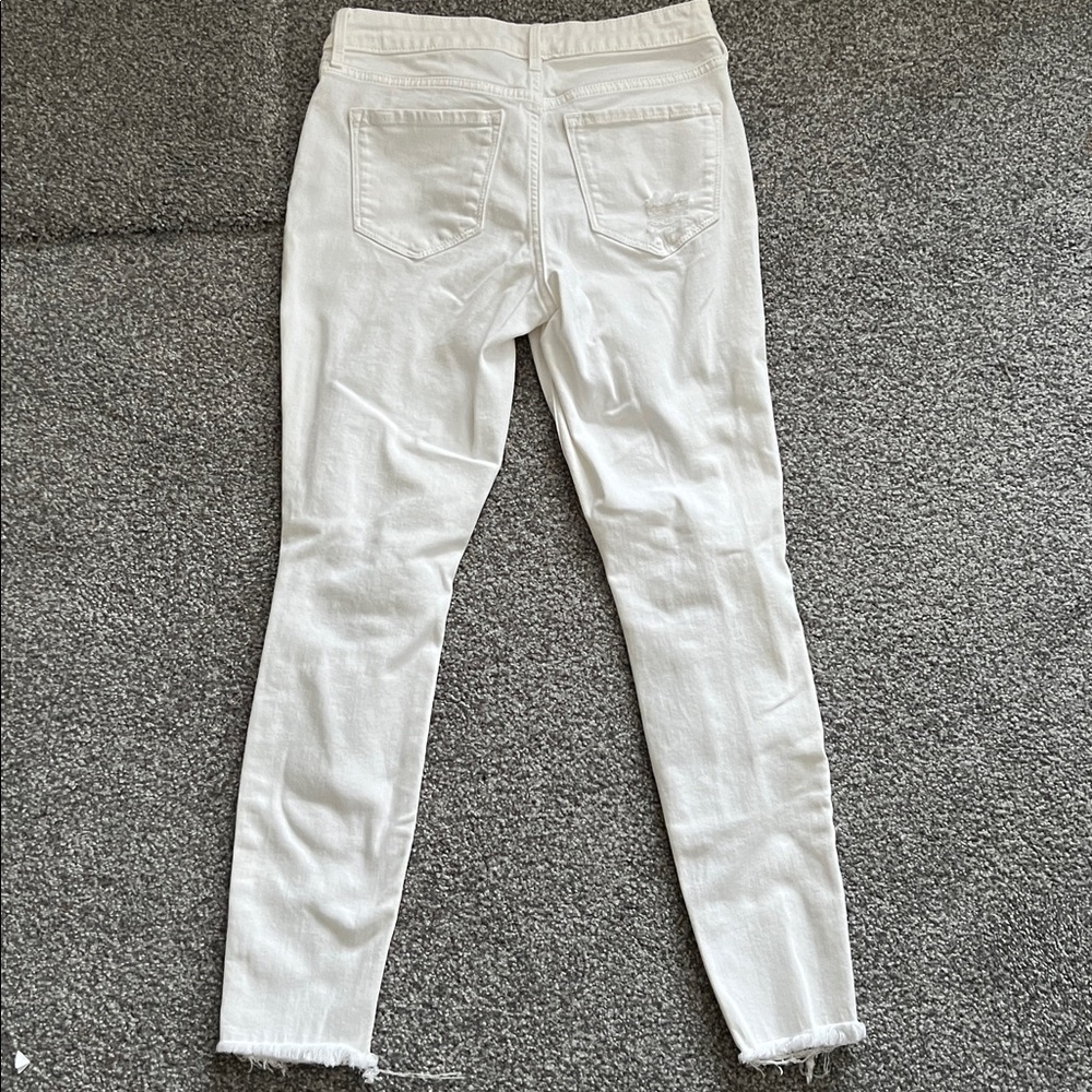 Old Navy White Distressed Skinny Jeans - Picture 3 of 7